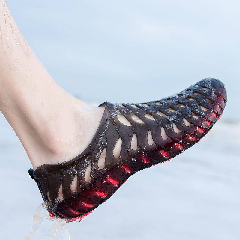 Sandalen Herren Net Red Trendy Strandschuhe Outdoor Autofahren Paare Zehenumwickelte Sandalen Verschleißfeste Rutschfeste Lochschuhe 45 rot/schwarz Sandalen Herren Net Red Trendy Strandschuhe Outdoor Autofahren Paare Zehenumwickelte Sandalen Verschleißfeste Rutschfeste Lochschuhe 45 rot/schwarz von Joom DACH