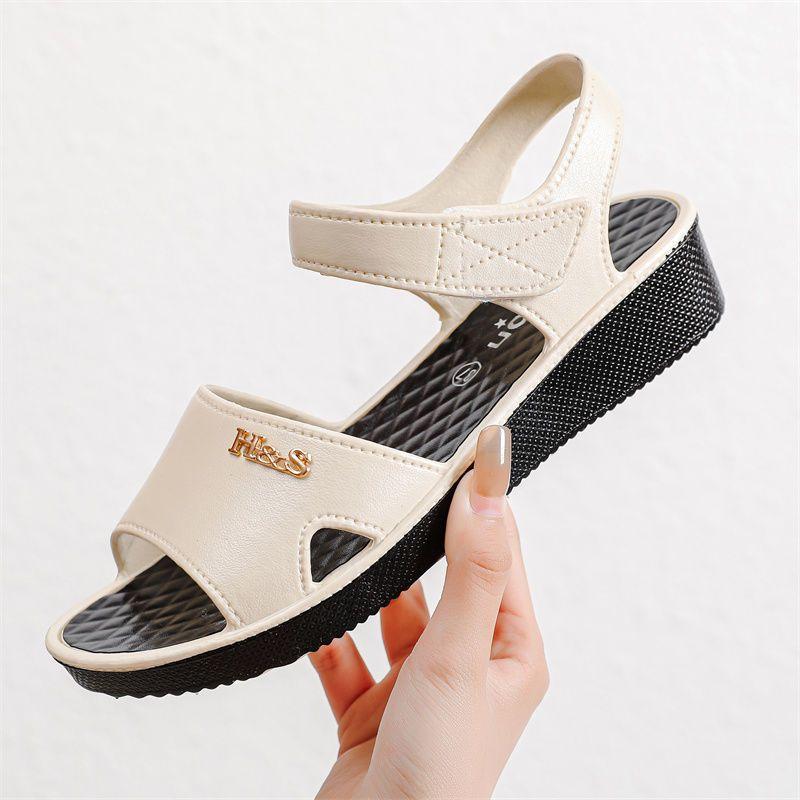 Sandalen für Damen, Sommermode, mittelhoher Absatz, weiche Sohle, flache Sohle, rutschfeste Sandalen für Mütter mittleren Alters und ältere Mütter 40 beige von Joom DACH