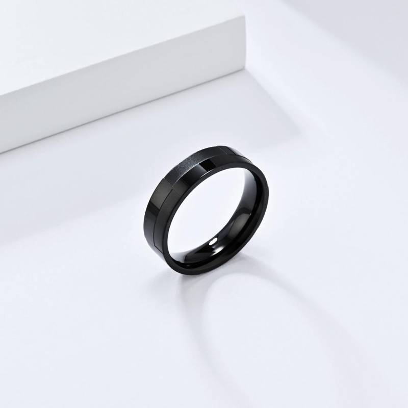 Schlichter Unisex-Ring aus glänzendem, mattiertem Titanstahl mit ungleicher Geometrie für Männer und Frauen, Hochzeitsschmuck, farbecht, Paar-Fingerring 8# schwarz von Joom DACH