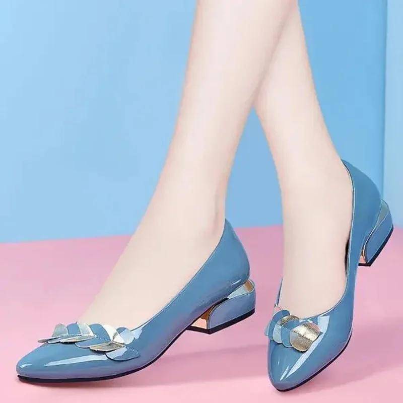 Schuhe für Damen, modische Basic-Pumps mit mittelhohem Absatz für Damen, elegante Büro-Pumps mit spitzer Zehenpartie, Slip-on-Schuhe aus Lackleder für Damen 38 blau von Joom DACH