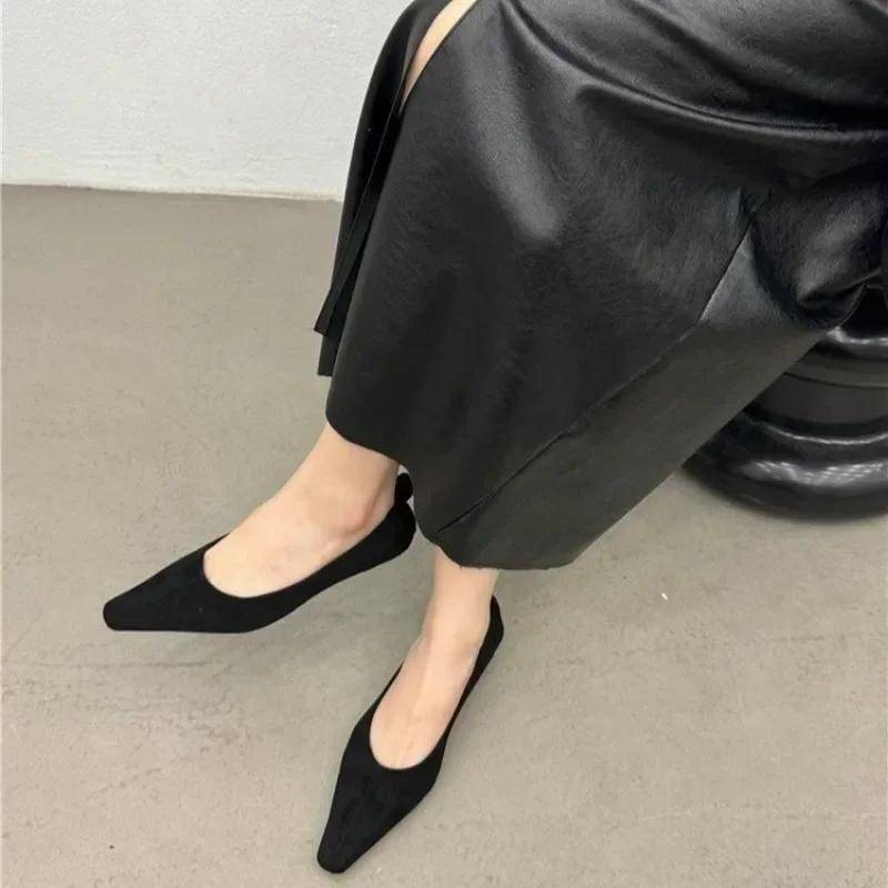 Schuhe für Damen Outdoor Slipper Damen Flats Elegant Kleid Flats Damen Flachmündig Spitzschuh Niedrigabsatzschuhe Weiblich 39 schwarz von Joom DACH