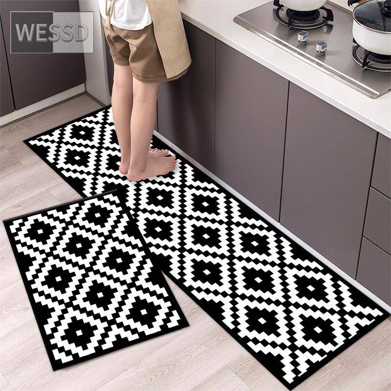 Schwarz-weiße geometrische Küchenteppiche und Teppiche, rutschfest, 40 x 60 cm, 40 x 120 cm, einfache Badezimmerteppich-Sets, 2-teiliger Schlafzimmerteppich 40x60cm+40x120cm Schwarz-weiße geometrische Küchenteppiche und Teppiche, rutschfest, 40 x 60 cm, 40 x 120 cm, einfache Badezimmerteppich-Sets, 2-teiliger Schlafzimmerteppich 40x60cm+40x120cm von Joom DACH