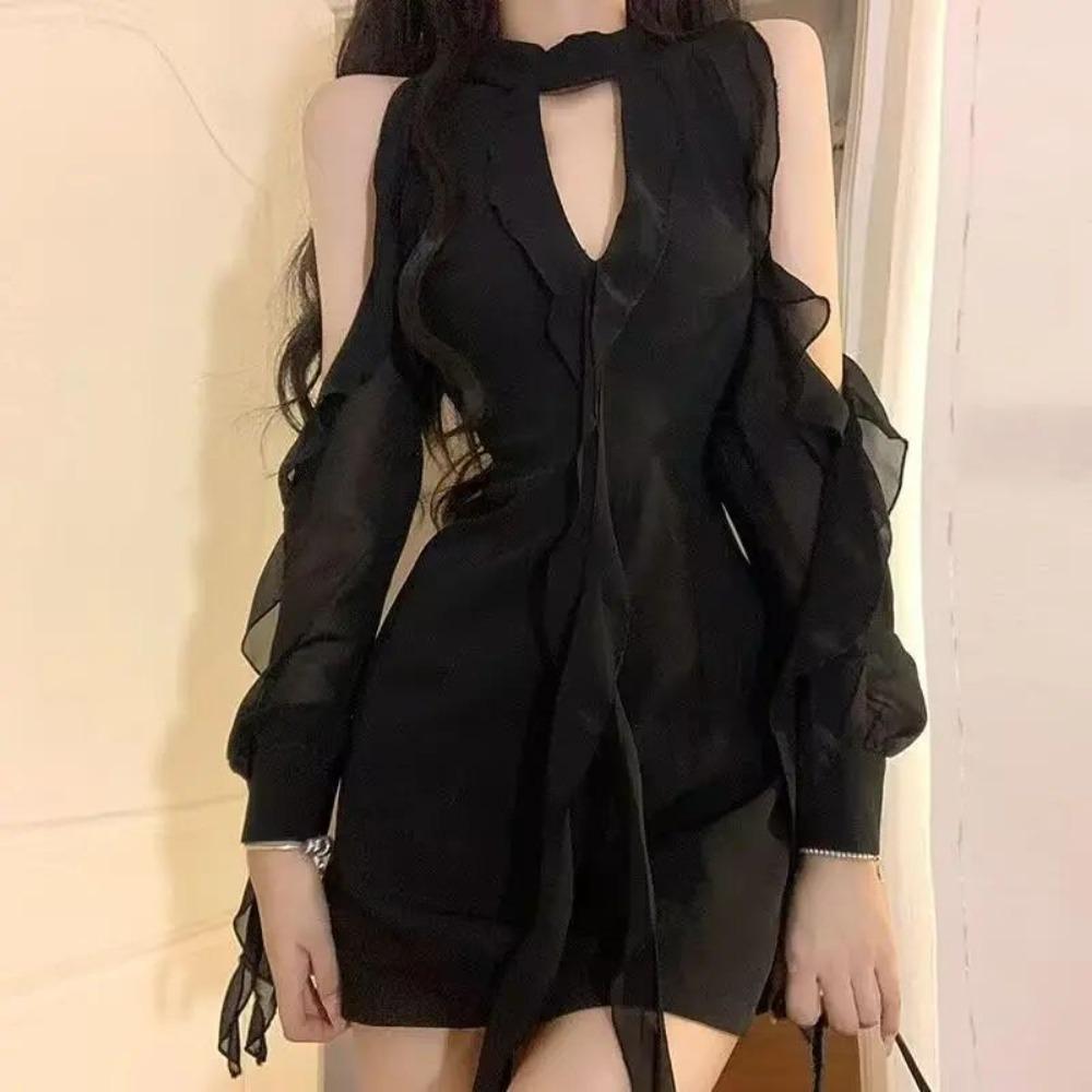 Schwarze Kleider Frauen Sexy Aushöhlen Weibliche Casual Temperament Neue Frühling Off Schulter Koreanischen Stil Solide Hotsweet Reich Mode S schwarz Schwarze Kleider Frauen Sexy Aushöhlen Weibliche Casual Temperament Neue Frühling Off Schulter Koreanischen Stil Solide Hotsweet Reich Mode S schwarz von Joom DACH