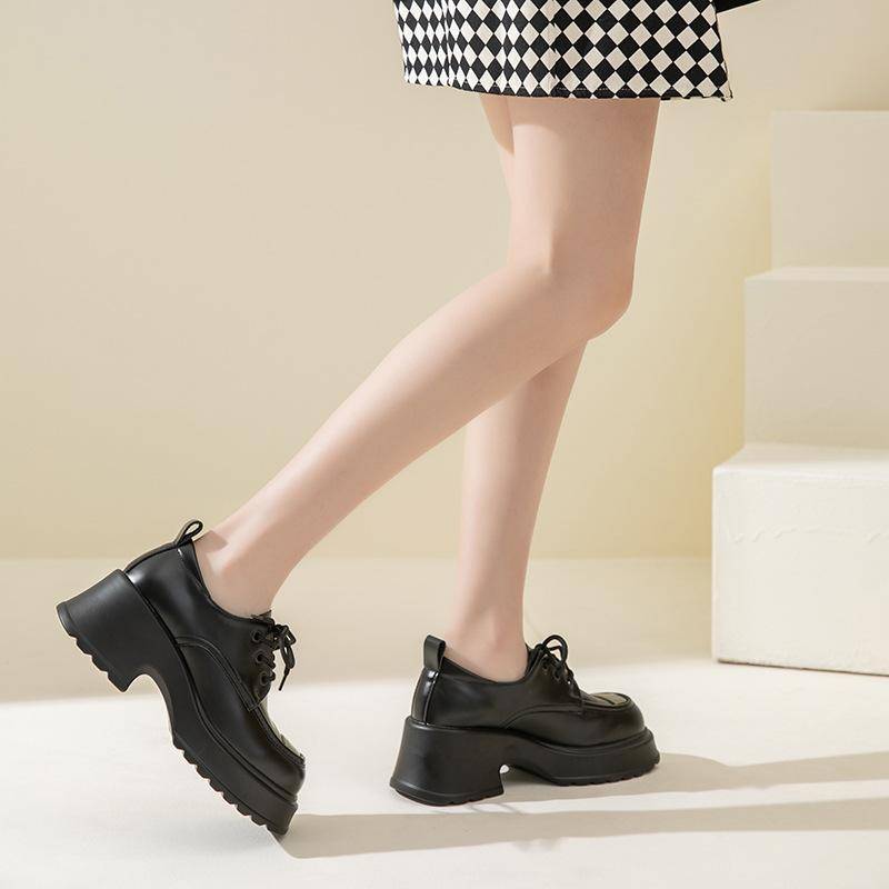 Schwarze kleine Lederschuhe mit dicker Sohle Damen Lederschuhe im neuen Stil mit Schnürung im britischen Stil Slip-on-Loafer Einzelschuhe 40 schwarz von Joom DACH