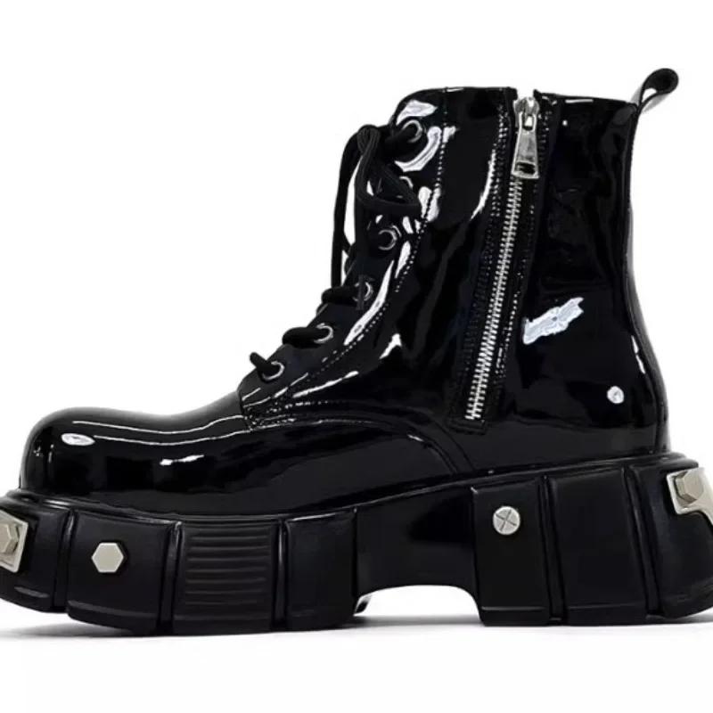 Schwarze matte Plateau-Schnürstiefel für Damen, kurze Motorradstiefel, neue Schuhe aus Mikrofaser im Punk-Stil, Stiefel mit runder Spitze und Metalldekoration 41 von Joom DACH
