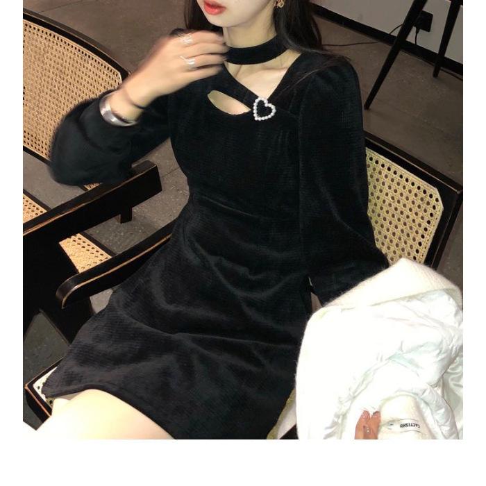 Schwarzes Kleid für Damen im Herbst und Winter, High-End-Stil, Mantel, innerer Basisrock, neue Herbstkleidung für kleine Leute 2XL von Joom DACH