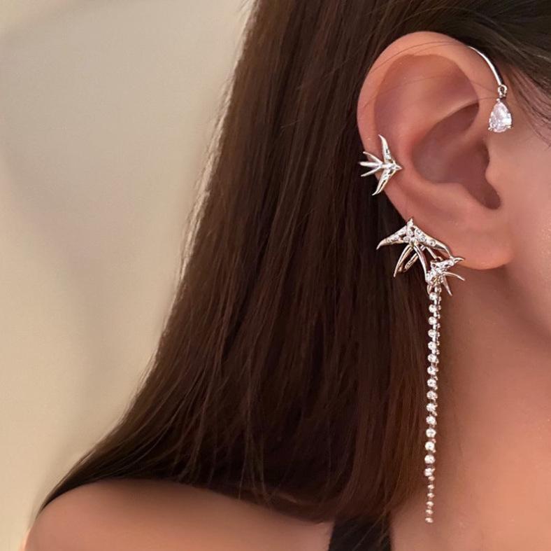 Silber Farbe Strass Schmetterling Ohr Clips Ohne Piercing Für Frauen Funkelnden Zirkonia Ohr Manschette Cilp Ohrringe Hochzeit Schmuck left von Joom DACH