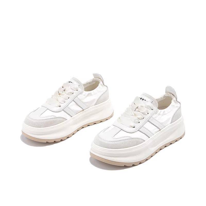 Silberne deutsche Trainingsschuhe für Damen, Frühling, neue Mode, passende Schnürschuhe, rutschfeste Sportschuhe, lässig, mehrfarbig, weiß 40 von Joom DACH