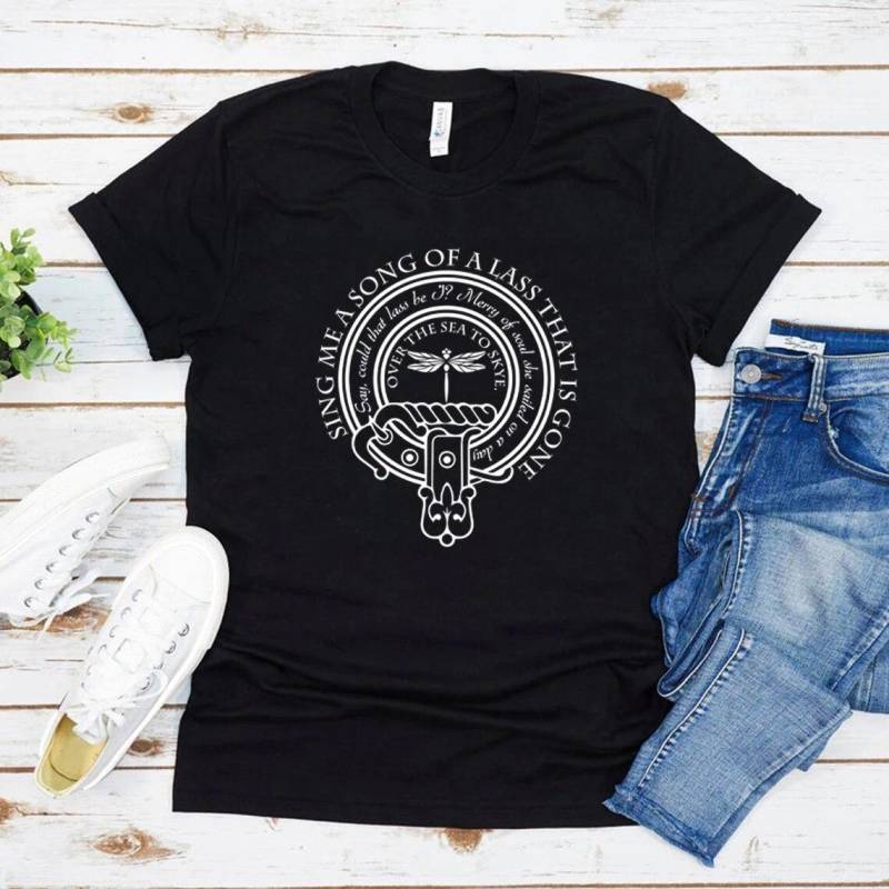 Sing Me A Song of A Lass That Is Gone T-Shirt Outlander Book Series Shirt Jamie Fraser T-Shirt Damen Grafik-T-Shirt Casual Tops S schwarz von Joom DACH