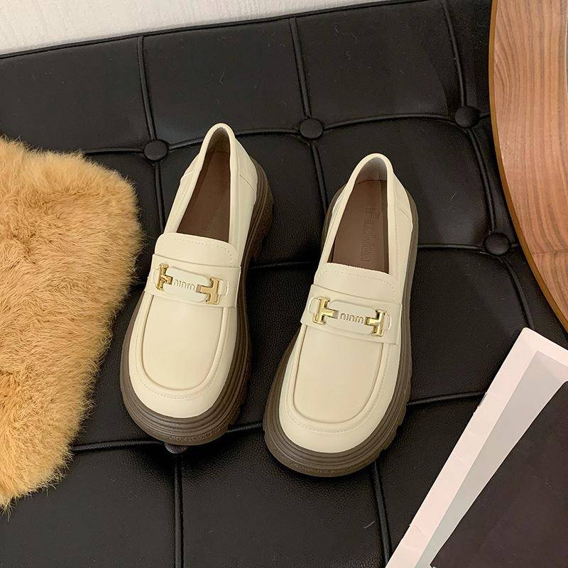 Slipper Damen Neu Frühling Plateau Retro Ein-Pedal Kleine Lederschuhe 40 von Joom DACH