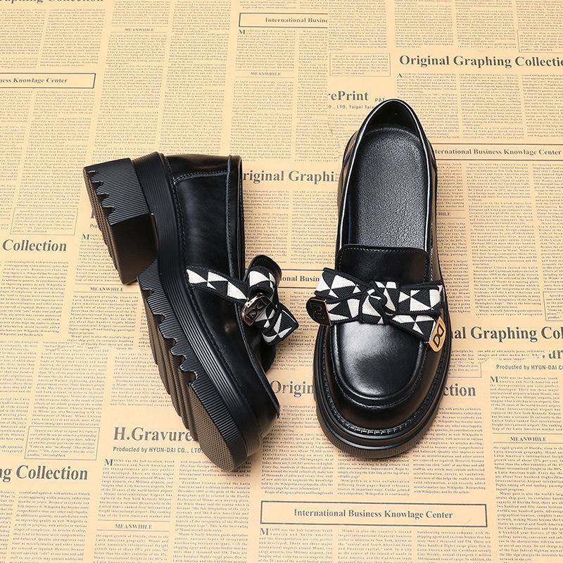 Slipper Echtleder Runde Zehenpartie Damen Flache Freizeitschuhe Ganzjahresmode Flache Laufschuhe 39 schwarz von Joom DACH