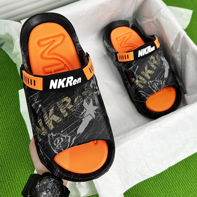 Smile Pop Sommer Herren Sandalen Mode Herren Clogs Hausschuhe Outdoor Rutschfest Zuhause Löcher Sandalen 2024 Weich Atmungsaktiv Paar Sandalen 39-40 schwarz von Joom DACH