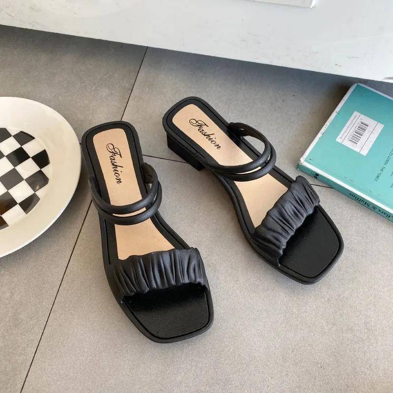 Sommer Damen Sandalen Große Größe Dual-Use-Oberbekleidung Halbe Hausschuhe Einfarbig All-Match Dicke Sandalen mit niedrigem Absatz 36-37 schwarz Sommer Damen Sandalen Große Größe Dual-Use-Oberbekleidung Halbe Hausschuhe Einfarbig All-Match Dicke Sandalen mit niedrigem Absatz 36-37 schwarz von Joom DACH