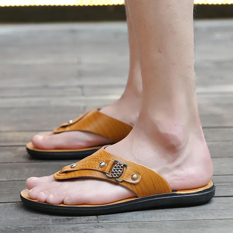 Sommer Flip-Flops Herren PU Clip-on Sandalen und Hausschuhe Strandschuhe rutschfeste verschleißfeste Slides Dunks Schuhe Herren 39 gelb Sommer Flip-Flops Herren PU Clip-on Sandalen und Hausschuhe Strandschuhe rutschfeste verschleißfeste Slides Dunks Schuhe Herren 39 gelb von Joom DACH