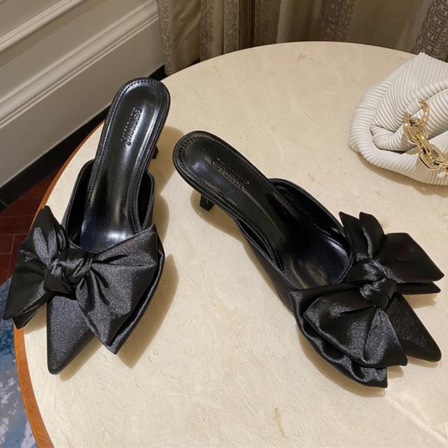 Sommer Frauen 7cm High Heels Hausschuhe Mode Schmetterling Bogen Seide Rutschen Dame Maultiere Spitz Party Rose Rot Niedrigen ferse Schuhe 40 von Joom DACH