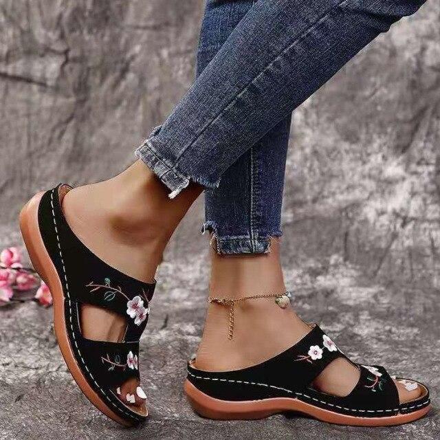 Sommer Frauen Keil Sandalen Premium Orthopädische Offene spitze Slipper Vintage Anti-slip Leder Casual Weibliche Plattform Gestickte Schuhe 39 schwarz von Joom DACH