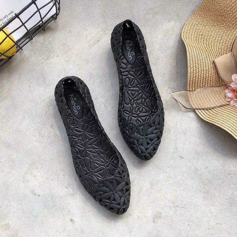 Sommer Hohl Sandalen Frauen Flache Unterseite Atmungsaktiv Loch Schuhe Weiche Strand Mode Regen Stiefel 39 von Joom DACH