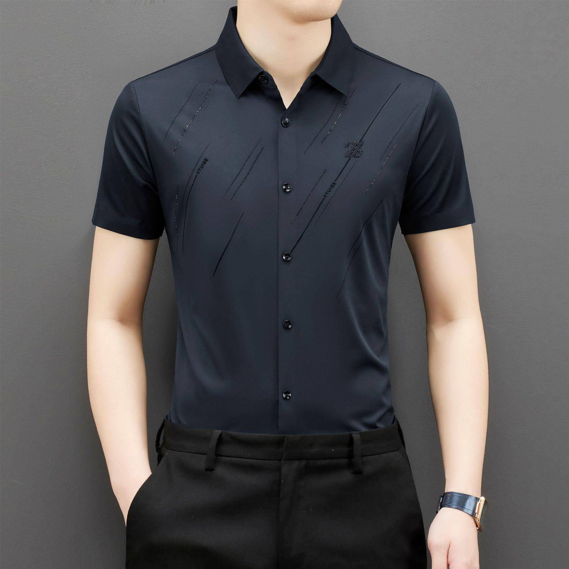 Sommer Kurzarm Neue Nahtlose Männer Hemd Trendy Junge und Mittleren Alters Business Reine Farbe Dünne Hemd L von Joom DACH