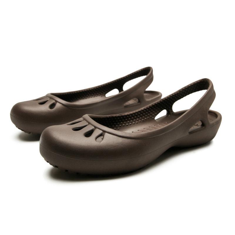Sommer Leichte rutschfeste Lochschuhe Damen Flache Sandalen Krankenschwesterschuhe Lässige Jelly-Strandschuhe Weibliche wasserdichte Flip-Flops 39 kaffeebraun von Joom DACH