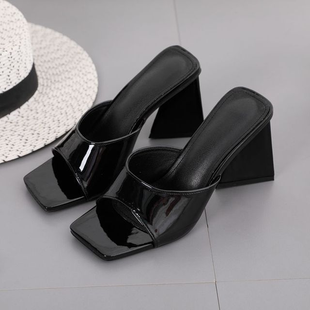 Sommer Neue Damen Dreieck High Heel Hausschuhe Einfache Square Toe Offene Spitze Lackleder Sandalen 7 Farbe Große Größe Schuhe 41 schwarz von Joom DACH