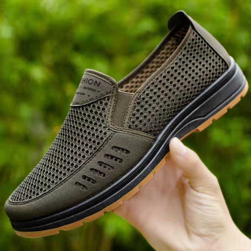 Sommer alte Peking-Stoffschuhe Herren-Bootsschuhe atmungsaktive lässige Rindssehnensohle Papa-Schuhe mittleren Alters und ältere Deodorant-Slip-on-Netzschuhe 39 dunkel kaffee von Joom DACH