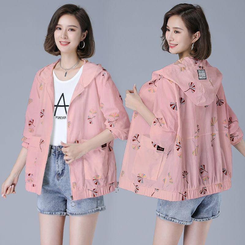 Sommerjacke Damen Sonnenschutz Kleidung Mode Mittleren Alters Mutter Lässig Lose Mit Kapuze Dünne Windjacke Mantel Fema 4XL weiß von Joom DACH