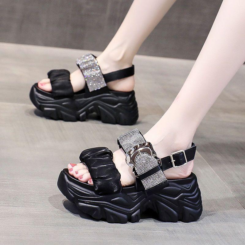 Sommersandalen für Damen, neue sportliche Mode, All-Match, leichte Plateau-Höhenvergrößerung, römische Schuhe 39 schwarz von Joom DACH