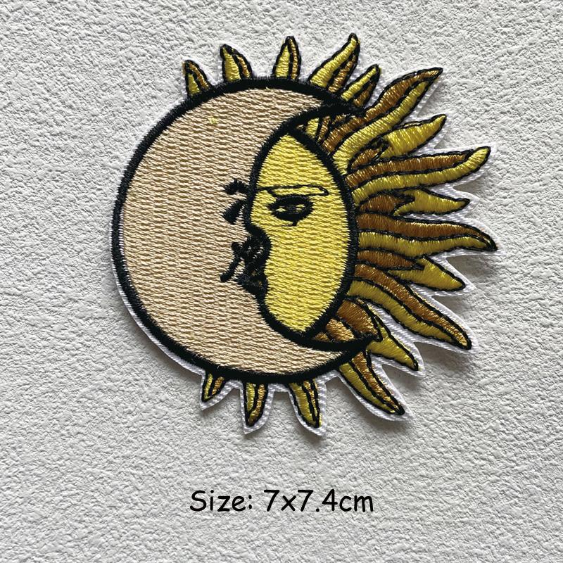 Stickerei Schmelzbare Nähen Kleidung Abzeichen Patches Landschaft Wüste Wald Punk Patch DIY Wärmeübertragung Aufkleber Neue Kleidungsstück Zubehör Mode 7x7.4 cm von Joom DACH