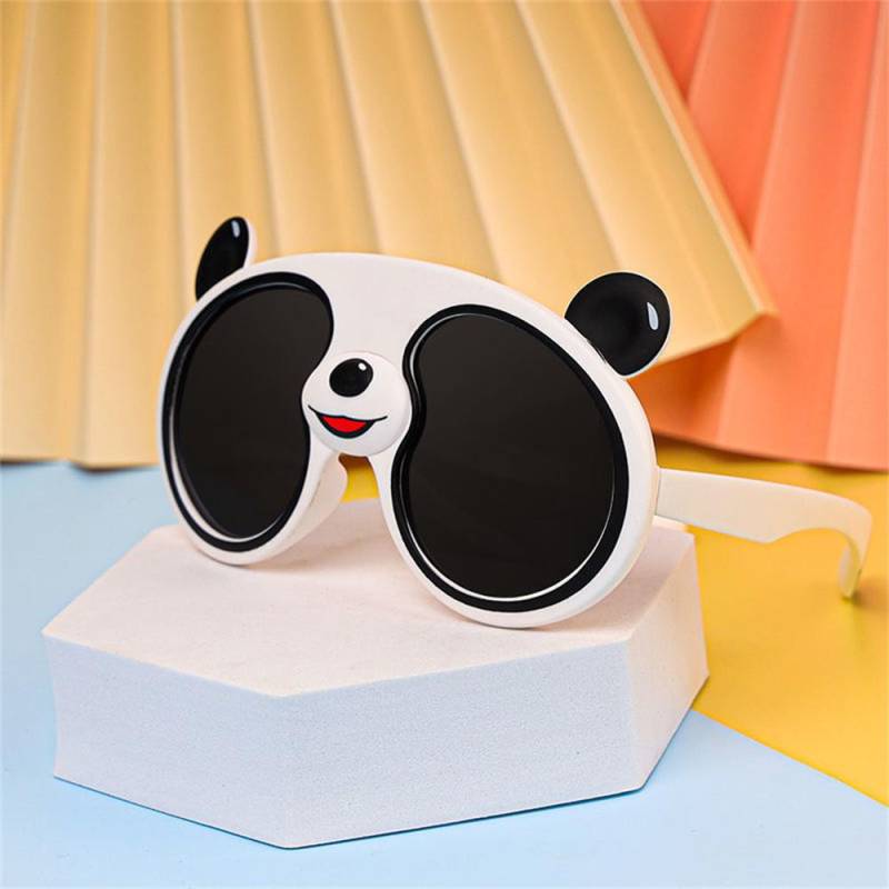 Trend Kinder Cartoon Sonnenbrille Jungen Mädchen Panda geformt polarisierte Sonnenbrille Kinder UV-Schutz Kinder Geburtstagsgeschenk Spielzeug 1pcs weiß Trend Kinder Cartoon Sonnenbrille Jungen Mädchen Panda geformt polarisierte Sonnenbrille Kinder UV-Schutz Kinder Geburtstagsgeschenk Spielzeug 1pcs weiß von Joom DACH