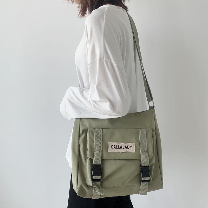 Trendy Vintage Japanisch-Korean Chic Nylon Canvas Messenger Bag von Joom DACH