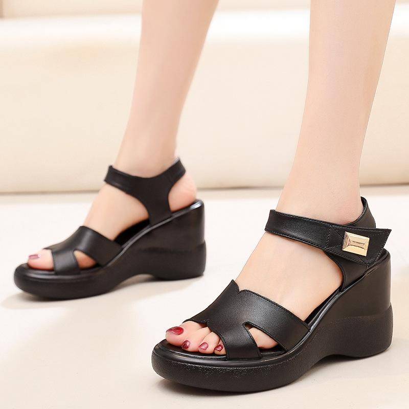 Übergröße 33-43 All Match Klobige Plateauschuhe Damen Sommer Bequeme Hohe Absätze Sandalen Keile für Büro Mutter Absatz 8CM 34 schwarz von Joom DACH