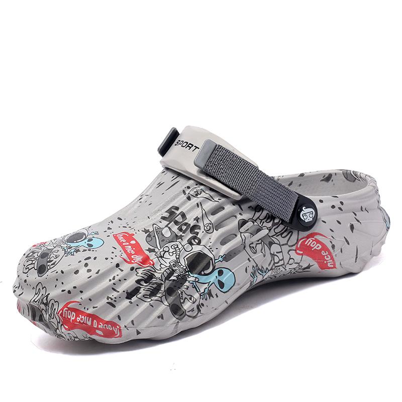 Übergröße 46 47 Neue Herren Clogs Sandalen Sommer Graffiti Hausschuhe Mann Gartenschuhe Männer und Frauen Freizeit Pantoletten Herren Flache Schuhe 40 von Joom DACH