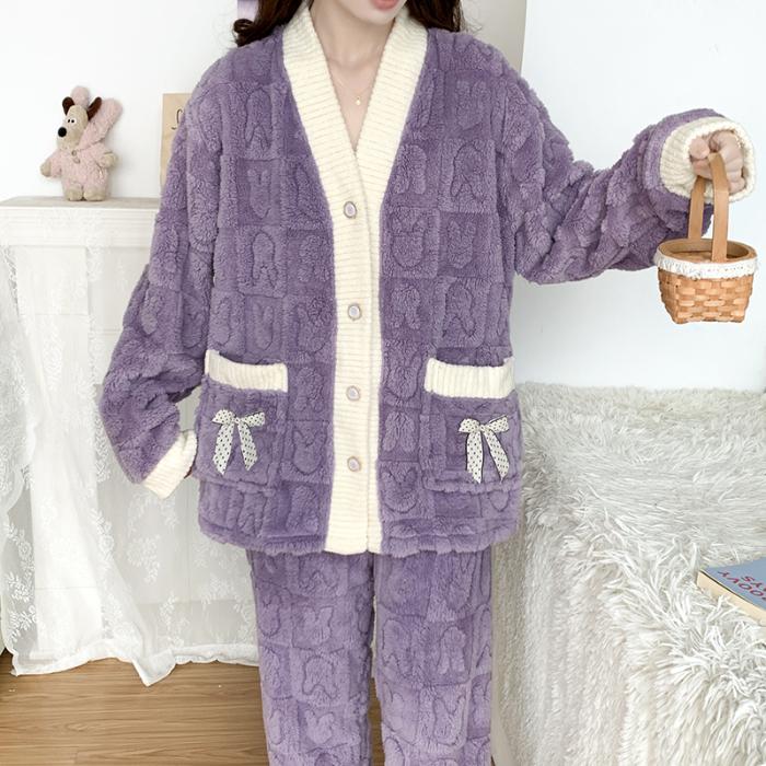 Übergröße Winter Damen Warme Heimkleidung Nachtwäsche Damen Flanell Dickes Korallenfleec Übergroßer Wollpijama Plüsch Korallensamt 5XL von Joom DACH