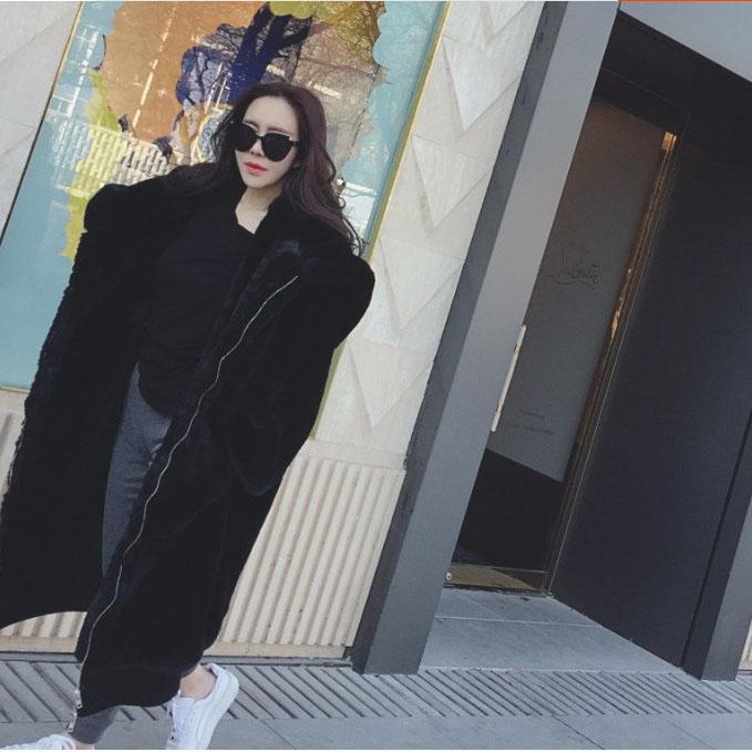 Übergroßer Winter-Kunstpelzmantel für Damen, Parka, lange, warme Kunstpelzjacke, Mäntel, Kapuzenpullover, lockerer Wintermantel, Oberbekleidung XXL schwarz von Joom DACH