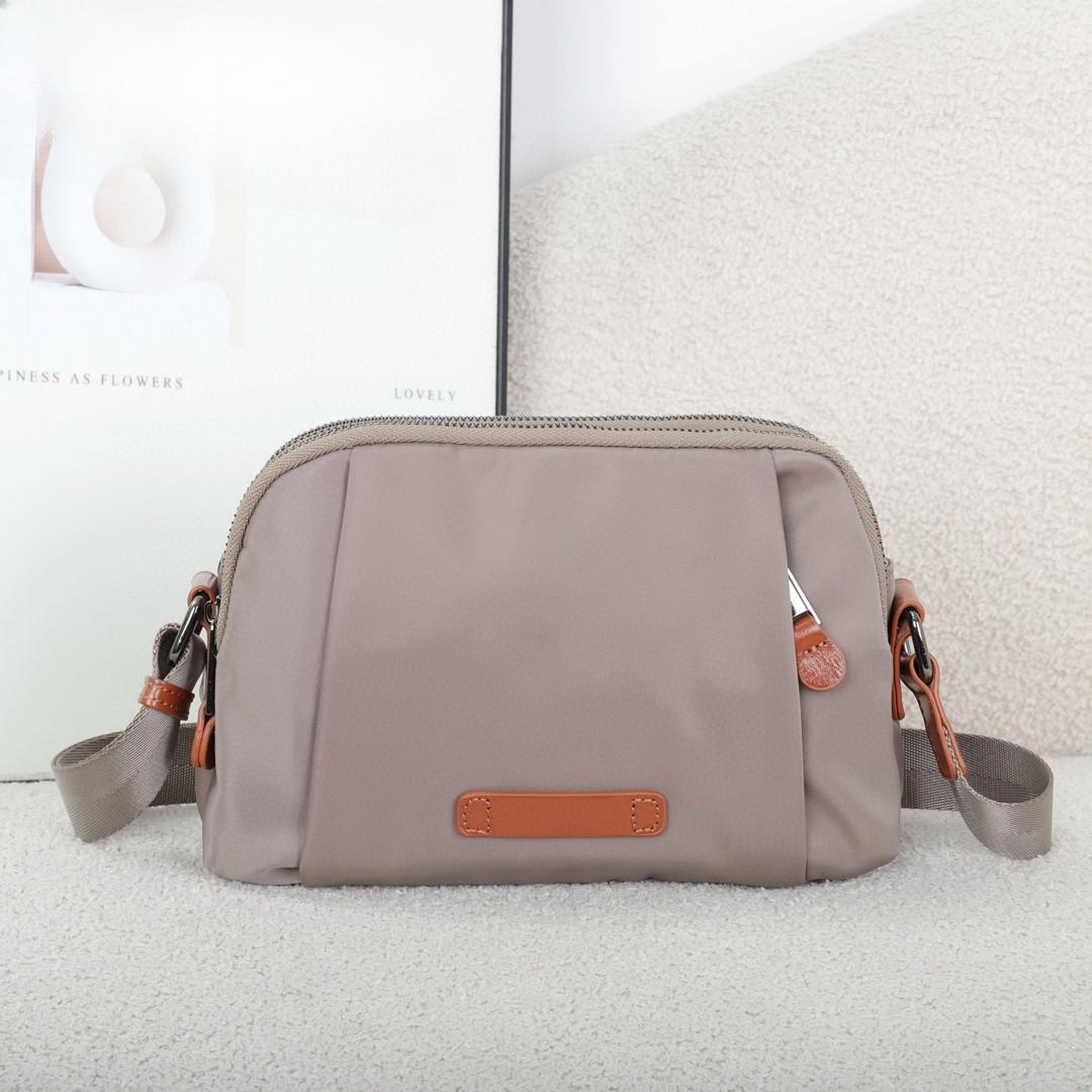 Umhängetasche aus Nylon-Canvas für Damen, modische Mama-Tasche, lässige Schultertasche aus Oxford-Stoff, kleine Umhängetasche width 25 * height 17 * thickness 8CM von Joom DACH