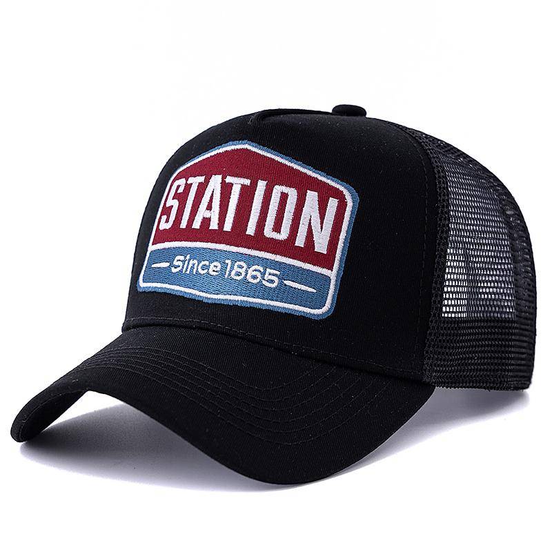 Unisex Baseballkappe Classic STATION Buchstabenmuster Mesh Cap Herren und Damen Atmungsaktive Streetwear Sommer Trucker Hat 56cm-60cm schwarz von Joom DACH