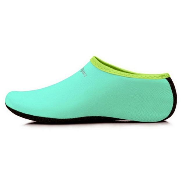 Unisex Wasserschuhe Schwimmen Tauchen Socken Sommer Aqua Strand Sandale Flachschuh Meer rutschfeste Sneaker Socken Slipper für Männer Frauen XL(40-41) von Joom DACH