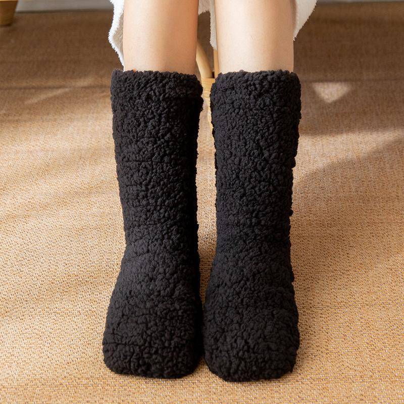 Verdickte Thermosocken Damen Winter Warm Zuhause Weich Verdickt Plus Samt Schlaf Anti-Rutsch Boden Hausschuh Socke Halloween Geschenk schwarz von Joom DACH
