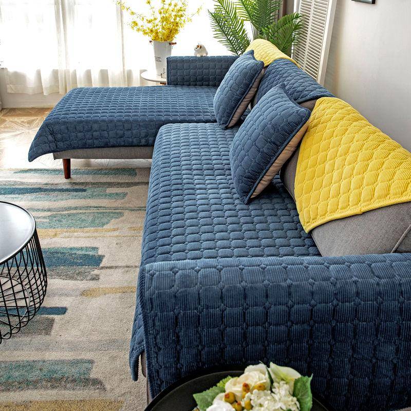 Verdickter Plüsch-Sofabezug, europäischer Universal-Sofa-Handtuchbezug, rutschfester Couchbezug, Sofa-Handtuch für Wohnzimmer-Dekor 110x110cm 1pc dunkelblaue von Joom DACH