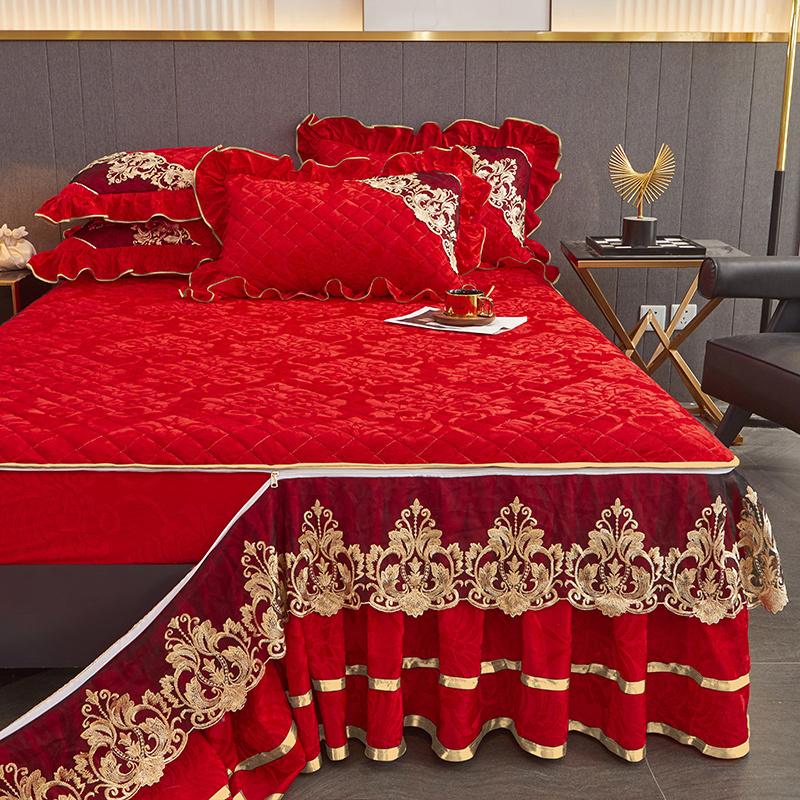 Verdickter gesteppter Bettrock und Spannbettlaken zwei-in-eins neuer Stil abnehmbar und waschbar Winter Samt Tagesdecke rutschfester Matratzenschoner 150x200 3pcs von Joom DACH