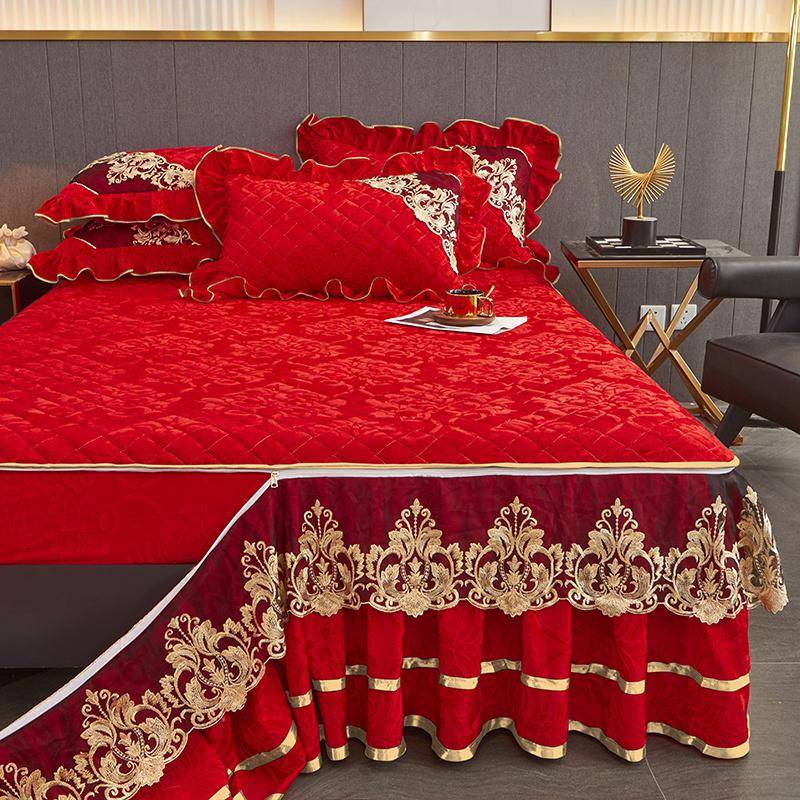 Verdickter gesteppter Bettrock und Spannbettlaken zwei-in-eins neuer Stil abnehmbar und waschbar Winter Samt Tagesdecke rutschfester Matratzenschoner 150x200 3pcs von Joom DACH