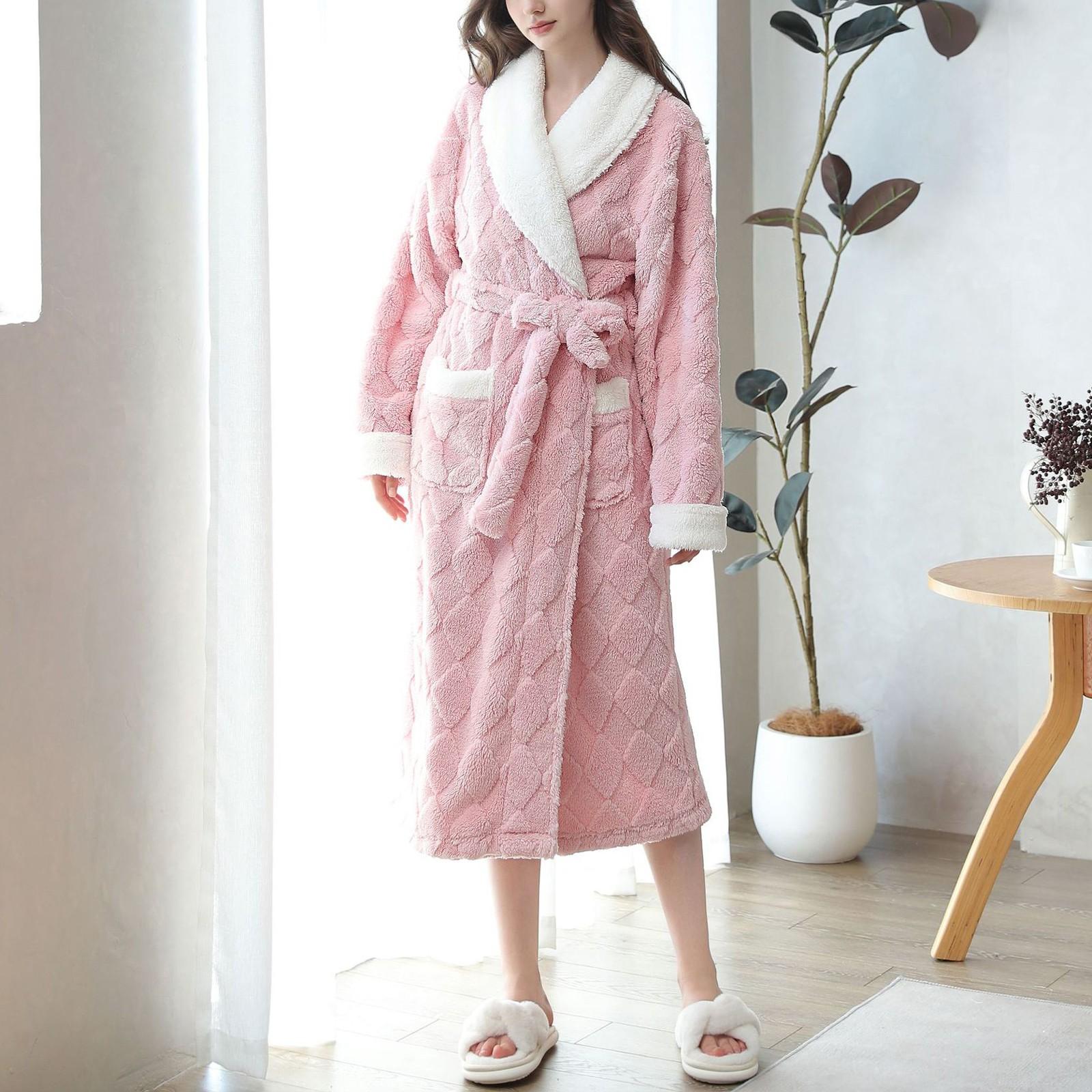 Verdickter warmer Bademantel mit Kapuze, Jacquard-Flanell-Nachthemd, lockerer, lässiger Bademantel, Herbst- und Winter-Nachtwäsche aus Korallenvlies für Damen XL von Joom DACH