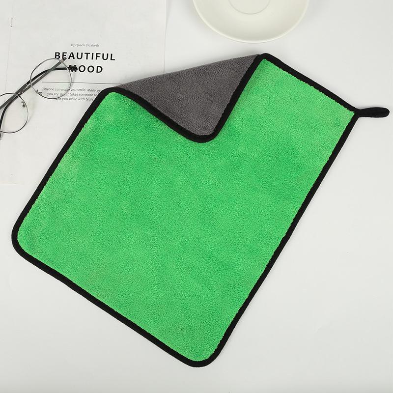 Verdicktes, saugfähiges Coral-Fleece-Handtuch für die Autowäsche oder zum Angeln; fusselfrei mit optionaler Logo-Anpassung. 30x60cm 500g/m² grün/graue von Joom DACH