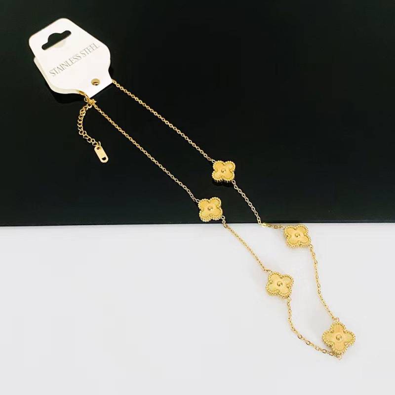 Vierblättriges Kleeblatt Halskette Leichte Luxus Einfache Blume Schlüsselbein Kette Damen Haute Sense Halskette 18K gold von Joom DACH