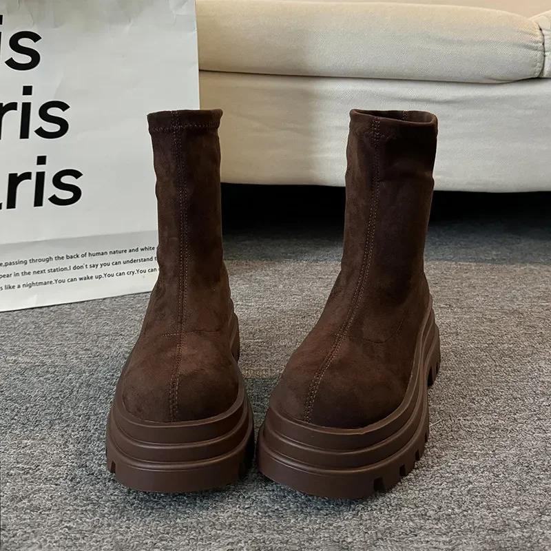 Vintage Winter Damen Stiefeletten Mode Slipper Ritter kurze Stiefeletten Plateau Blockabsätze Herbstschuhe Damen Botas De Mujer 40 von Joom DACH