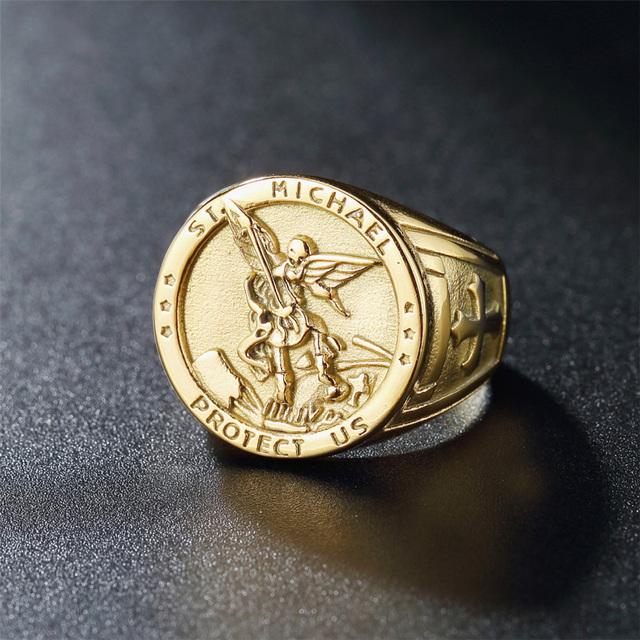 Vintage katholischer Engel Michael Ring für Männer Frauen Punk 316l Edelstahl Ritter Saint Michael Beschütze uns Ring Schmuck Geschenk 10 gold von Joom DACH