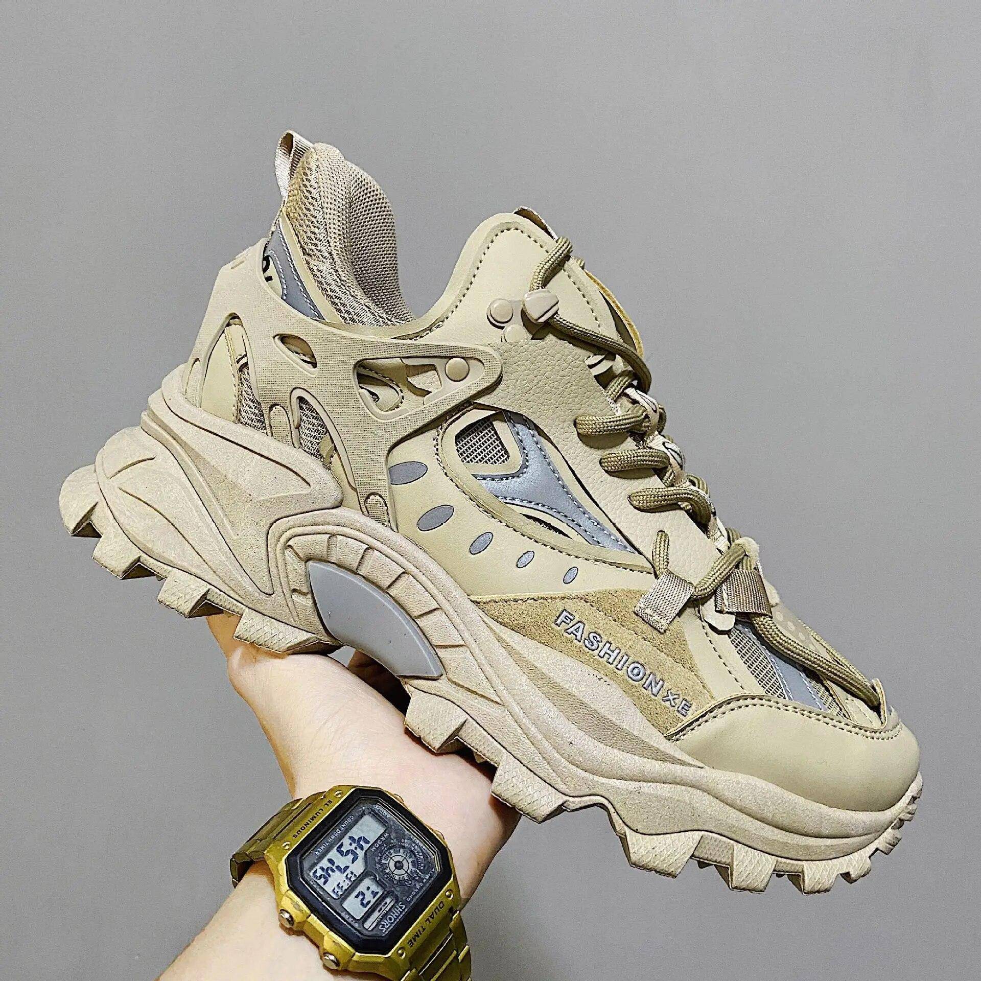 Vulkanisierte Schuhe Luxus Sneakers Herren Harajuku Chunky Sneakers Herbst Schwarze Laufschuhe Männliche High Fashion Zapatos Hombre 43 von Joom DACH