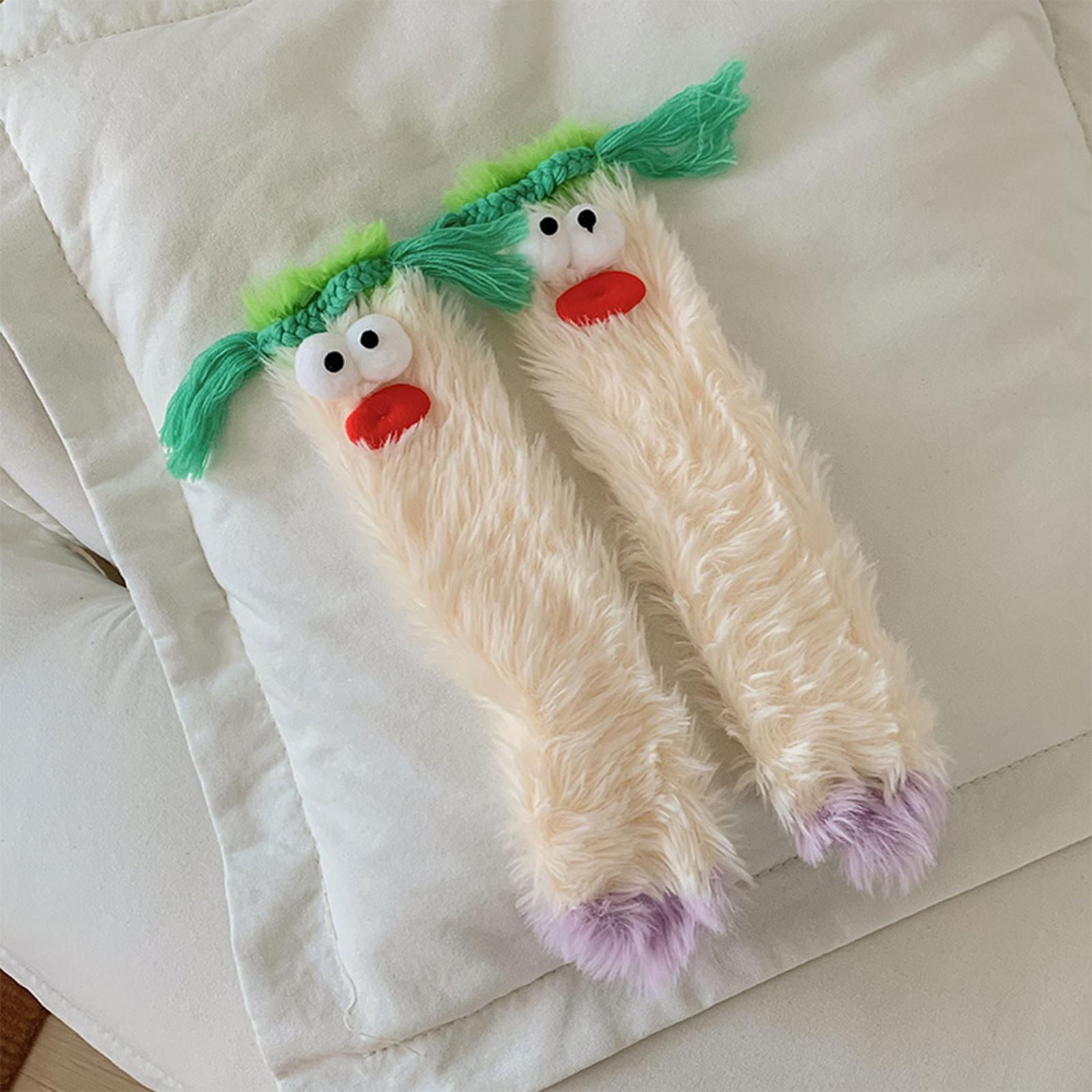 Warme, gemütliche, bauschige Cartoon-Monster-Socken, lustige flauschige Socken, weiche Winter-Schlafsocken, Cartoon-Plüsch-Monster-Socken für Mädchen und Frauen – Einheitsgröße One Size beige von Joom DACH