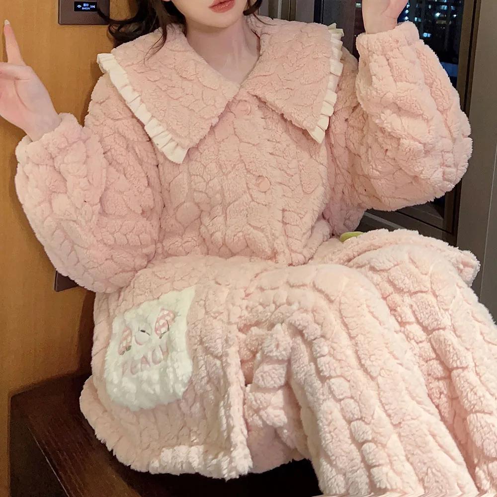 Warmes Winter-Pyjama-Set für Damen, Korallensamt-Pyjama, Flanell-verdickter Cartoon-Pyjama, Übergroße Hauskleidung, Übergroßer Pyjama 6XL von Joom DACH