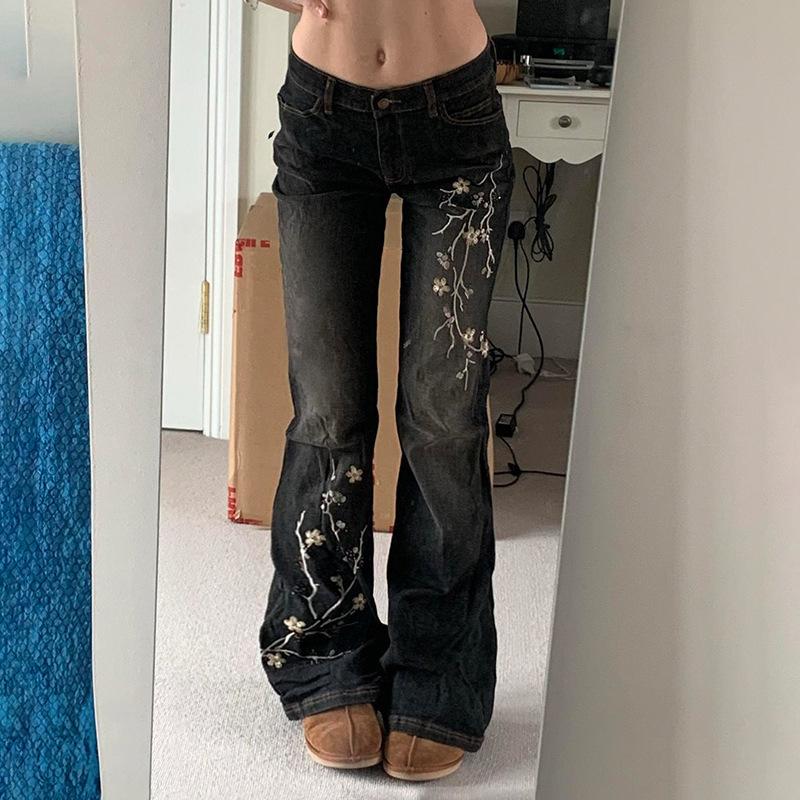Weekeep Jeans mit floraler Stickerei Vintage 2000er Low Rise Schlagjeans Damen Retro y2k Baggy Denimhose High Street Basic Hose XS von Joom DACH